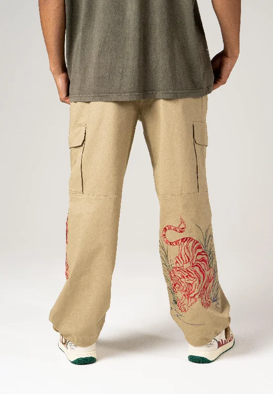 Men's cargo pants with zip - off legs for convertible functionalityCamouflage - Patterned Men Cargo Pants for Hunting and Outdoor CamouflageMens Jungle Tiger Cargo Pants Trousers - Pebble Men's cargo pants with zip - off legs for convertible functionalityCamouflage - Patterned Men Cargo Pants for Hunting and Outdoor CamouflageMens Jungle Tiger Cargo Pants Trousers - Pebble