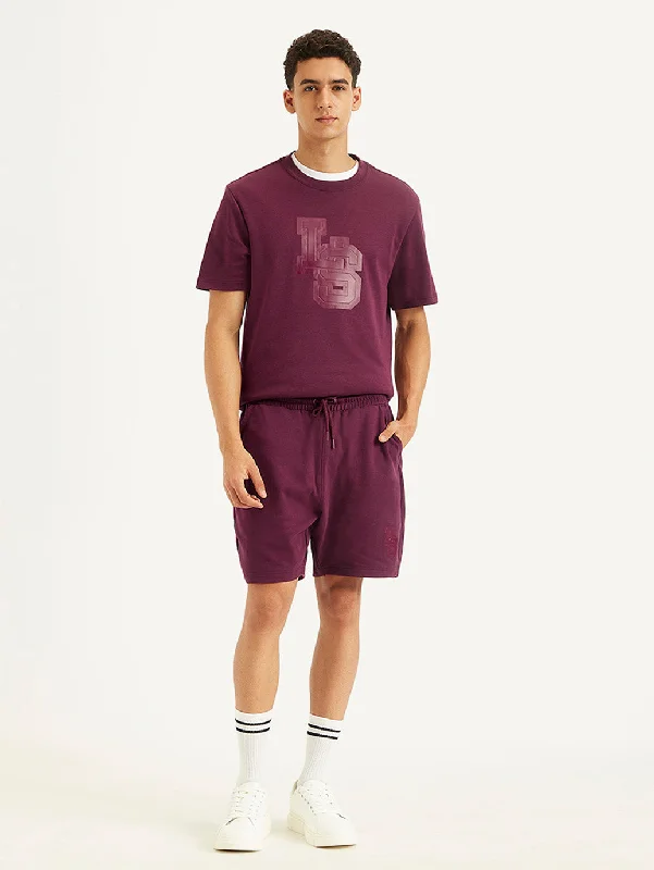 Men's ripped denim shorts for a trendy streetwear aestheticPatterned Men Shorts with Floral Prints for a Tropical and Fun VibeMen's Burgundy Regular Fit Shorts Men's ripped denim shorts for a trendy streetwear aestheticPatterned Men Shorts with Floral Prints for a Tropical and Fun VibeMen's Burgundy Regular Fit Shorts