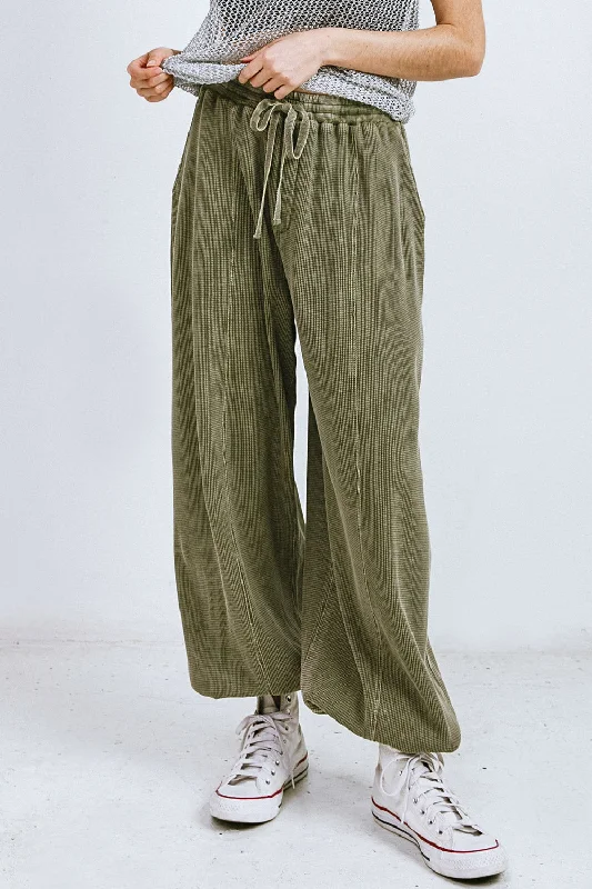 A CHILL MOMENT JOGGER PANTS