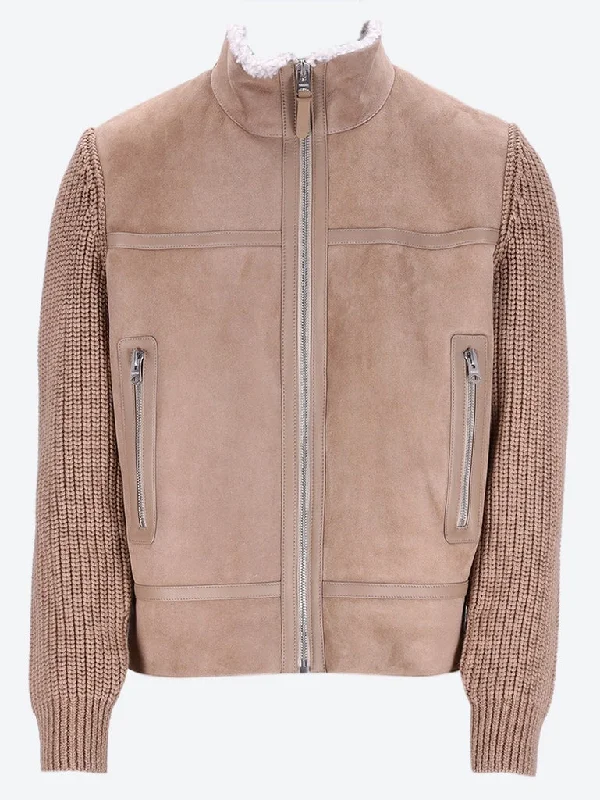 Linen men vest in earthy tones for a summer beach vibePocket - Detailed Men Waistcoat with Multiple Pockets for StorageJoathan high collar vest Linen men vest in earthy tones for a summer beach vibePocket - Detailed Men Waistcoat with Multiple Pockets for StorageJoathan high collar vest