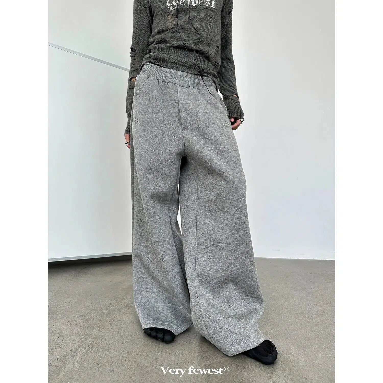 Wide-Leg Mopping Sweatpants