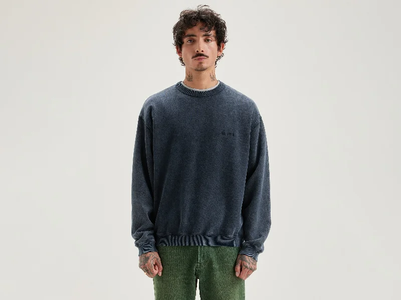 Solid - color men sweatshirt in classic navy blueCrew - Neck Men Sweatshirt in a Timeless DesignFabien crew-neck sweatshirt (242 / M / BLACK BLUE) Solid - color men sweatshirt in classic navy blueCrew - Neck Men Sweatshirt in a Timeless DesignFabien crew-neck sweatshirt (242 / M / BLACK BLUE)