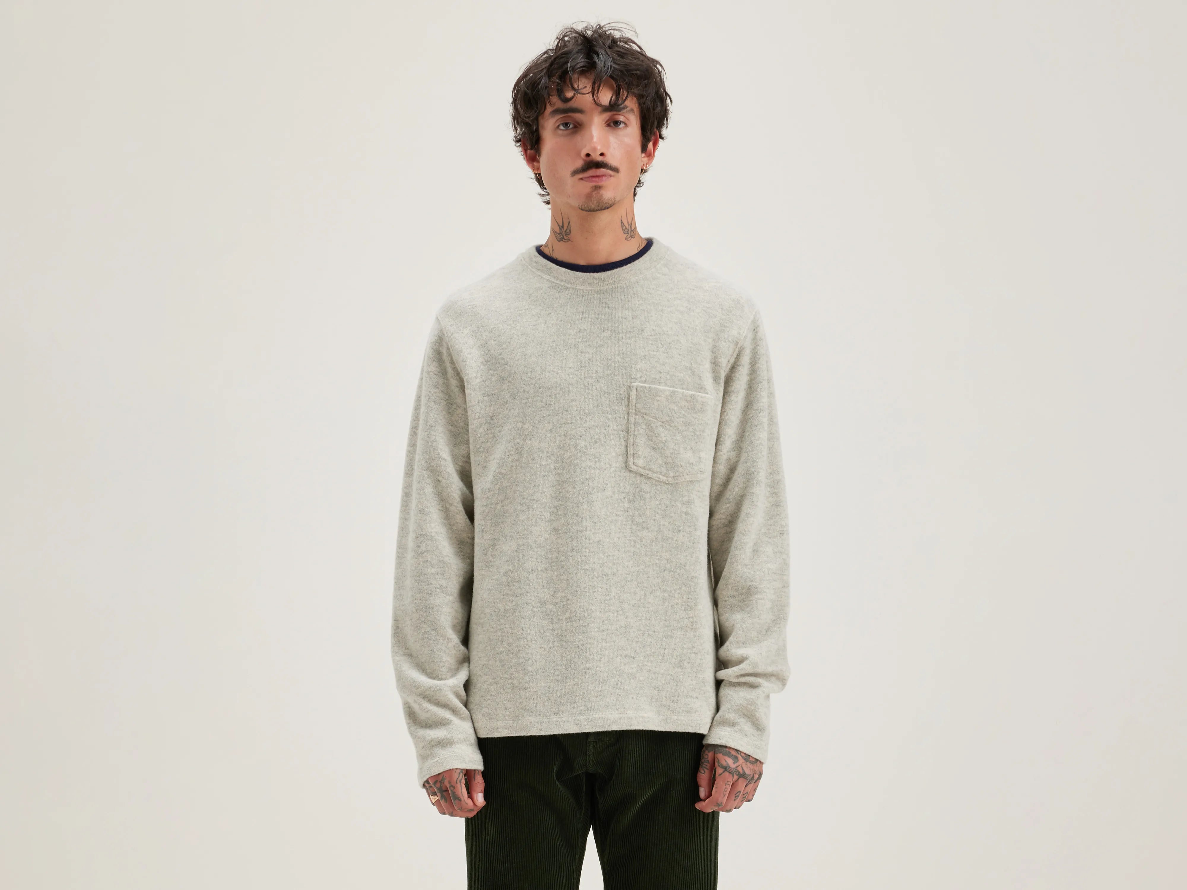 Retro - style men sweatshirt inspired by the 80sPullover Men Sweatshirt with a Cozy and Comfortable FeelVelo crew-neck sweatshirt (242 / M / COMBO B) Retro - style men sweatshirt inspired by the 80sPullover Men Sweatshirt with a Cozy and Comfortable FeelVelo crew-neck sweatshirt (242 / M / COMBO B)