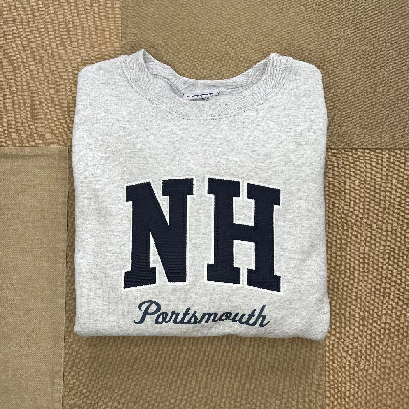 Hooded men sweatshirt with a drawstring closureRibbed - Cuff Men Sweatshirt for a Neat and Tidy LookPortsmouth, NH Crew Sweatshirt Hooded men sweatshirt with a drawstring closureRibbed - Cuff Men Sweatshirt for a Neat and Tidy LookPortsmouth, NH Crew Sweatshirt
