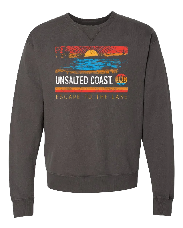 Oversized men sweatshirt for a relaxed fitKangaroo - Pocket Men Sweatshirt for Hand - Warming and StorageESCAPE TO THE LAKE CREW Oversized men sweatshirt for a relaxed fitKangaroo - Pocket Men Sweatshirt for Hand - Warming and StorageESCAPE TO THE LAKE CREW