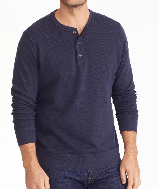 Striped men sweatshirt with a nautical themeFitted Men Sweatshirt for a Modern and Sleek AppearanceHenley Sweatshirt Striped men sweatshirt with a nautical themeFitted Men Sweatshirt for a Modern and Sleek AppearanceHenley Sweatshirt
