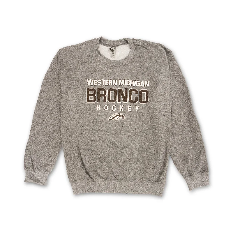 Striped men sweatshirt with a nautical themeFitted Men Sweatshirt for a Modern and Sleek AppearanceBronco Hockey Crewneck Striped men sweatshirt with a nautical themeFitted Men Sweatshirt for a Modern and Sleek AppearanceBronco Hockey Crewneck