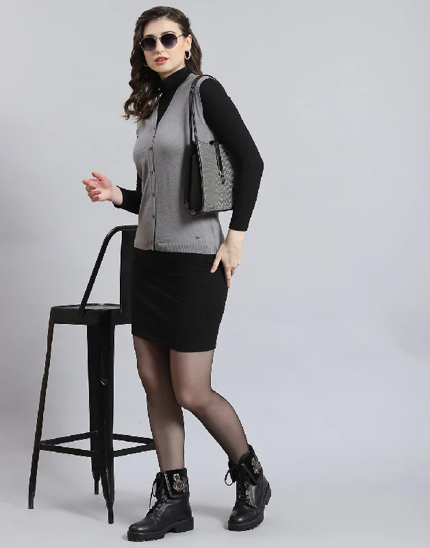 Women Grey Solid V Neck Sleeveless Cardigan