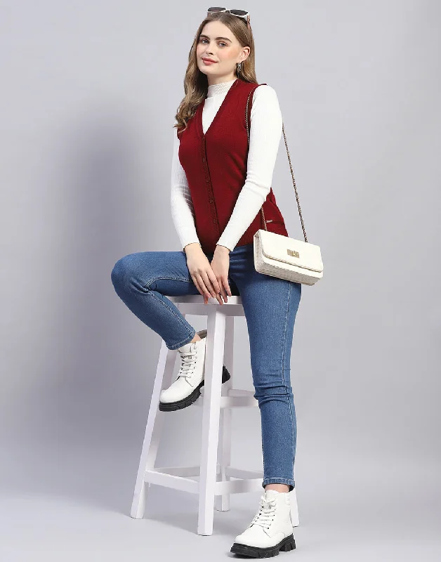 Women Maroon Solid V Neck Sleeveless Cardigan