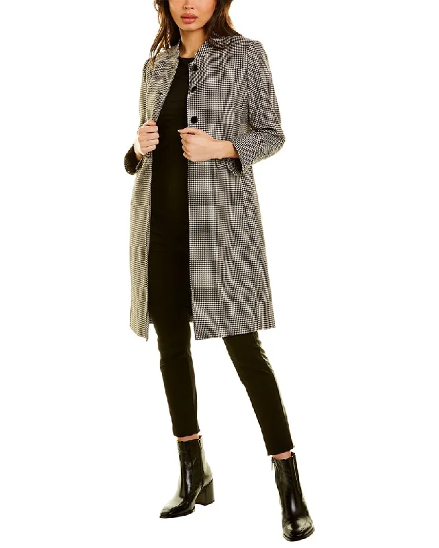Mini Women Dress with a Short Hem for a Young and Trendy Style Mini Women Dress with a Short Hem for a Young and Trendy Style Anne Klein Audrey Hepburn Topper
