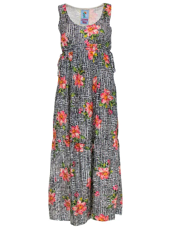 Plus Size Women Dress with a Flattering A - Line Cut for Comfort and Style Plus Size Women Dress with a Flattering A - Line Cut for Comfort and Style Johnny Was - Black, White & Pink Floral & Grid Print Silk Maxi Dress Sz XS