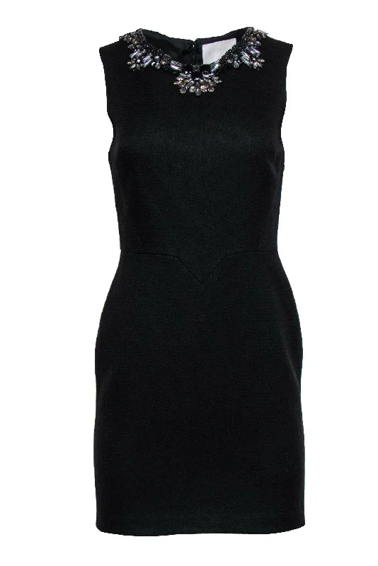 Maxi Women Dress with Floral Print for a Bohemian Vibe Maxi Women Dress with Floral Print for a Bohemian Vibe 3.1 Phillip Lim - Black Woven Sheath Dress w/ Jeweled Neckline Sz 4