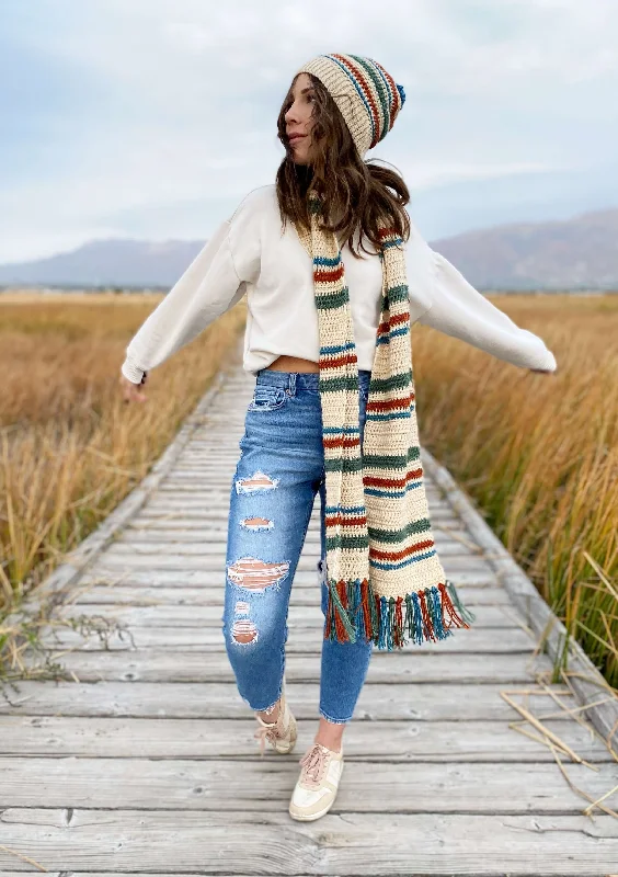 Cotton scarf with a vibrant floral print for spring and summerCrochet Kit - North Winds Set Cotton scarf with a vibrant floral print for spring and summerCrochet Kit - North Winds Set