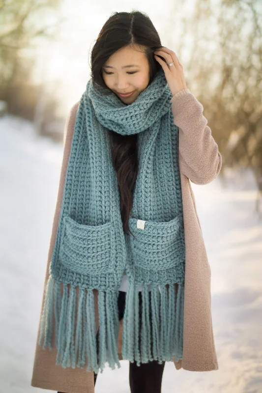 Hand - knitted scarf with unique stitch work as a handmade giftCrochet Kit - The Willow Scarf Hand - knitted scarf with unique stitch work as a handmade giftCrochet Kit - The Willow Scarf