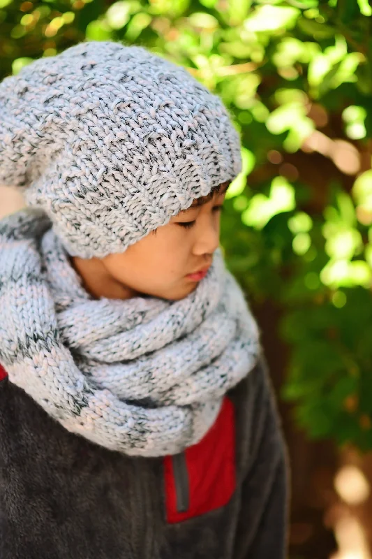 Cashmere scarf with a soft and luxurious texture for special occasionsKnit Kit - Arctic Slouch Beanie and Scarf Cashmere scarf with a soft and luxurious texture for special occasionsKnit Kit - Arctic Slouch Beanie and Scarf