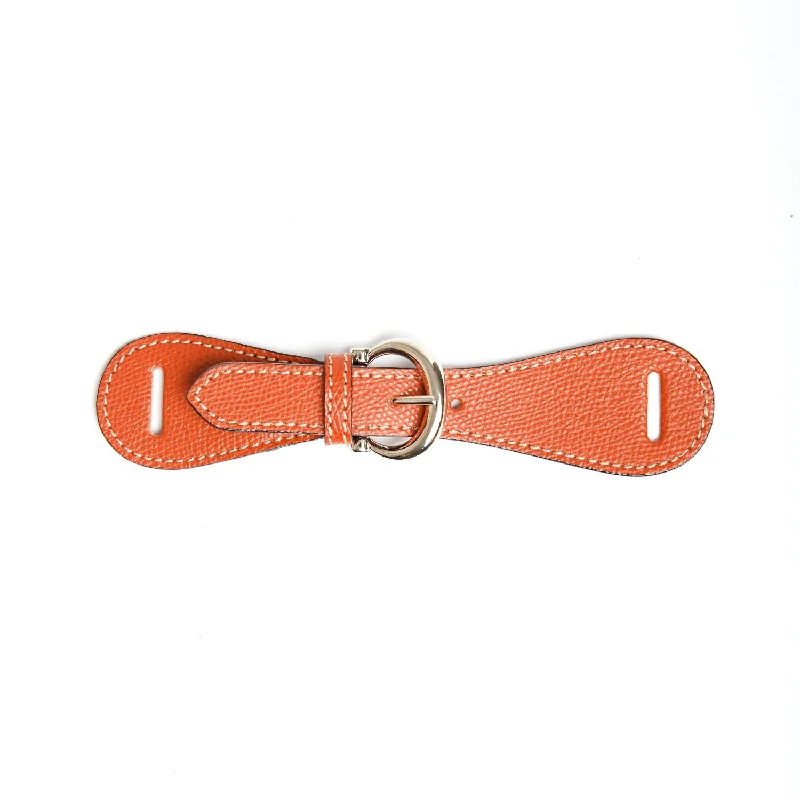 Linen scarf with a natural, breezy feel for outdoor activitiesORANGE LEATHER SCARF-BUCKLE Linen scarf with a natural, breezy feel for outdoor activitiesORANGE LEATHER SCARF-BUCKLE