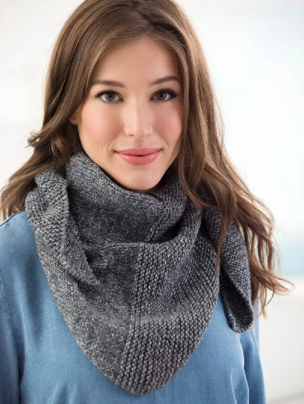 Scarf with a metallic thread for a touch of glamourToulin Scarf (Knit)