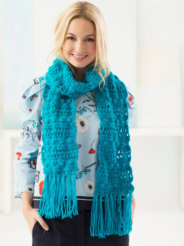 Striped scarf in contrasting colors for a classic and versatile lookWavy Scarf (Crochet) Striped scarf in contrasting colors for a classic and versatile lookWavy Scarf (Crochet)