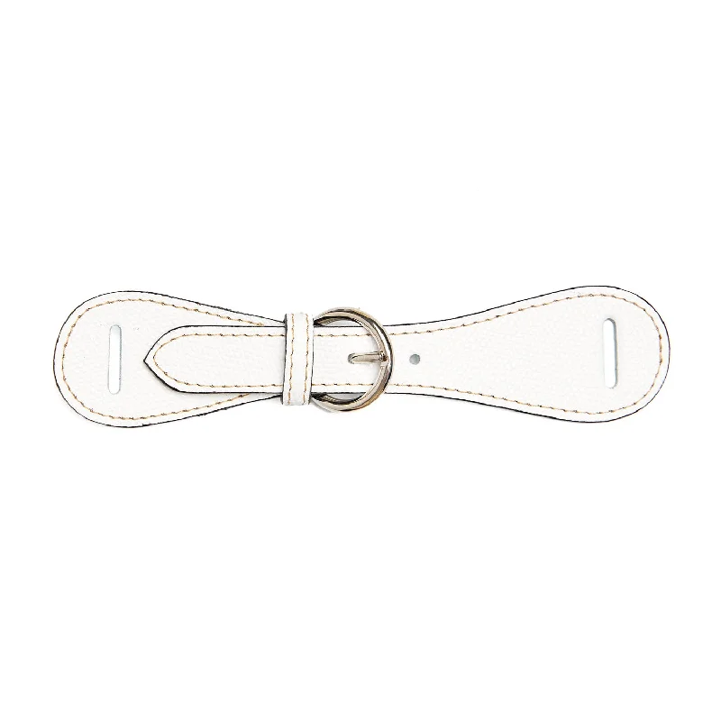 Long, extra - wide scarf for a dramatic and fashionable drapeWHITE LEATHER SCARF-BUCKLE