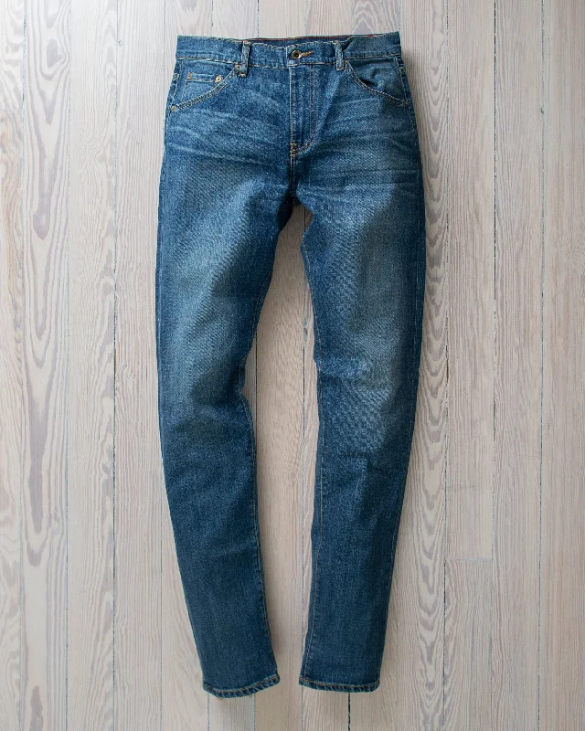 Men's Jeans with a Cargo - Inspired Knee Pocket for Extra StorageGraham | Pilot