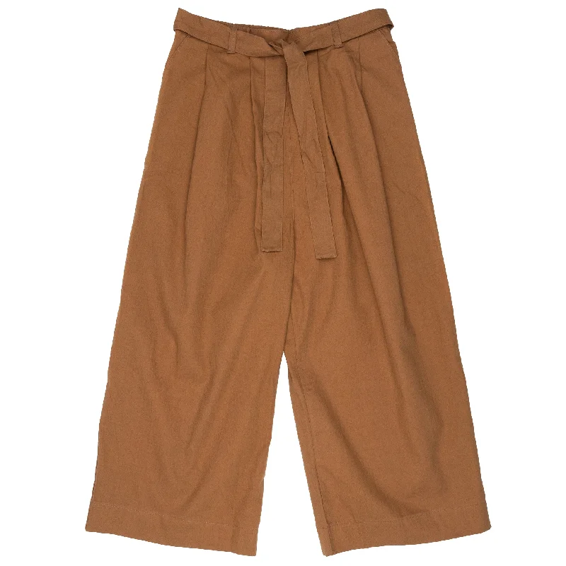 Plus Size Men's Bootcut Jeans with a Relaxed Waist for a Classic and Comfortable FitWide Pant - Camel Rinsed Oxford Plus Size Men's Bootcut Jeans with a Relaxed Waist for a Classic and Comfortable FitWide Pant - Camel Rinsed Oxford
