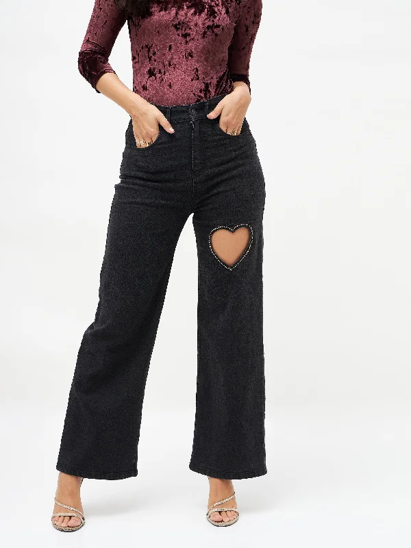 Plus Size Men's Bootcut Jeans with a Relaxed Waist for a Classic and Comfortable FitWomen Black Crystal Heart Straight Fit Jeans