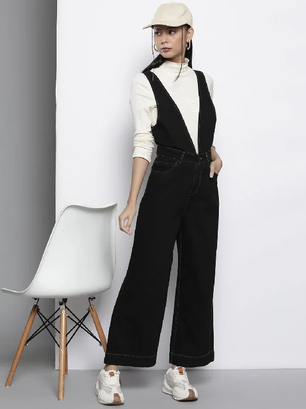 Plus Size Men's Bootcut Jeans with a Belt Loop Upgrade for a Stylish TouchWomen Black Deep V-Neck Denim Flared Leg Jumpsuit