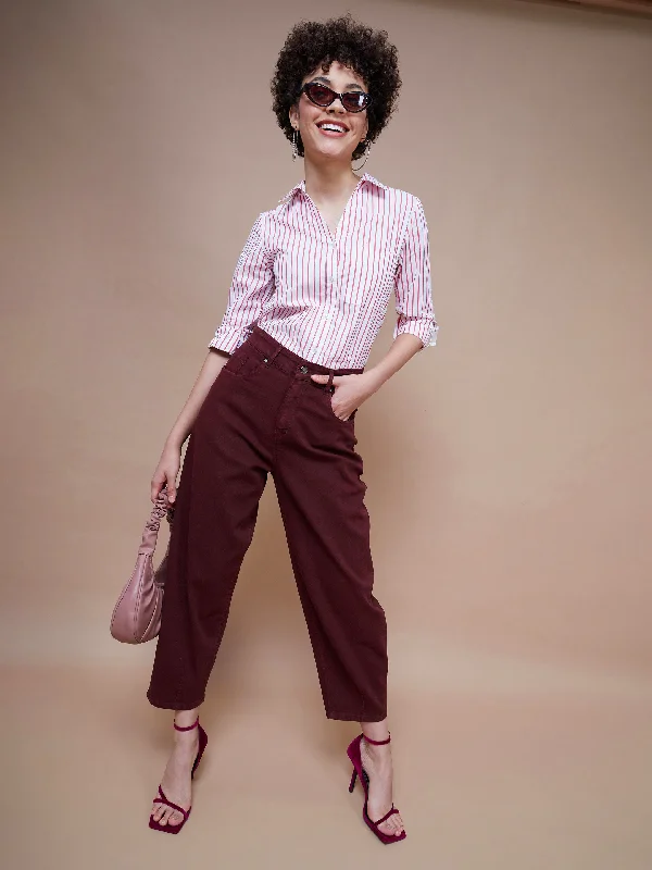 Men's High - Waisted Jeans in a Medium Wash for a Vintage - Style RevivalWomen Burgundy Balloon Fit Jeans