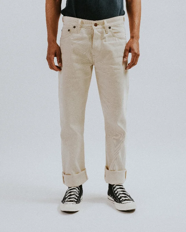 Men's Colored Jeans in Burgundy for a Bold and Fashion - Forward LookThe Work@ - Regular Fit -  Ecru Denim.