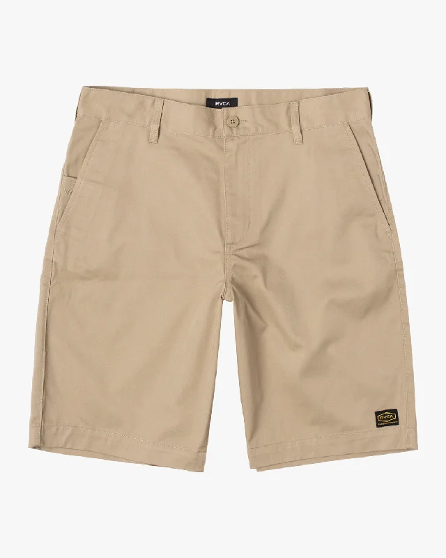 Men's zip - pocket canvas shorts for added functionality during travel Americana 22" Shorts - Khaki Men's zip - pocket canvas shorts for added functionality during travel Americana 22" Shorts - Khaki