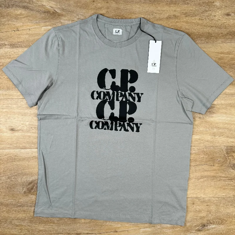 Men's distressed denim - look t - shirts with a rugged appealC.P. Company 30/1 Jersey Graphic T-Shirt in Drizzle Grey Men's distressed denim - look t - shirts with a rugged appealC.P. Company 30/1 Jersey Graphic T-Shirt in Drizzle Grey