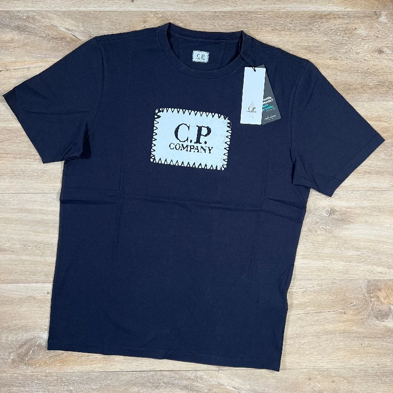 Men's polo t - shirts with a contrast collar for a preppy lookC.P. Company Stitch Block Logo T-Shirt in Navy Men's polo t - shirts with a contrast collar for a preppy lookC.P. Company Stitch Block Logo T-Shirt in Navy