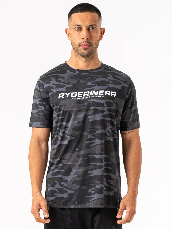Men's v - neck muscle t - shirts for a body - building aestheticEnergy T-Shirt - Black Camo Men's v - neck muscle t - shirts for a body - building aestheticEnergy T-Shirt - Black Camo