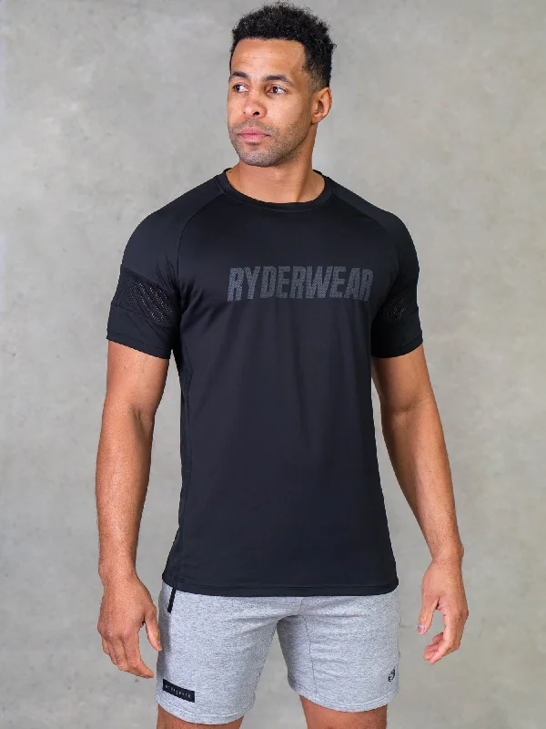 Men's ribbed t - shirts with a textured finish for added styleFlex Mesh T-Shirt - Black Men's ribbed t - shirts with a textured finish for added styleFlex Mesh T-Shirt - Black