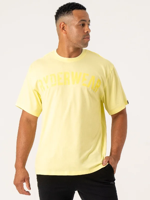 Men's distressed denim - look t - shirts with a rugged appealForce Oversized T-Shirt - Lemon Men's distressed denim - look t - shirts with a rugged appealForce Oversized T-Shirt - Lemon