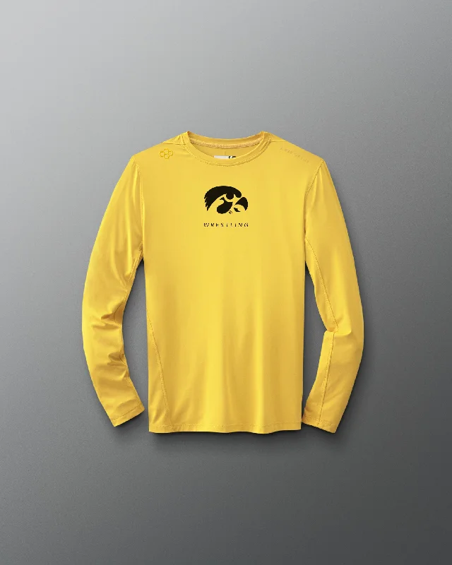 Men's moisture - wicking athletic t - shirts for intense workoutsIowa Performance Stretch Long Sleeve T-Shirt Men's moisture - wicking athletic t - shirts for intense workoutsIowa Performance Stretch Long Sleeve T-Shirt