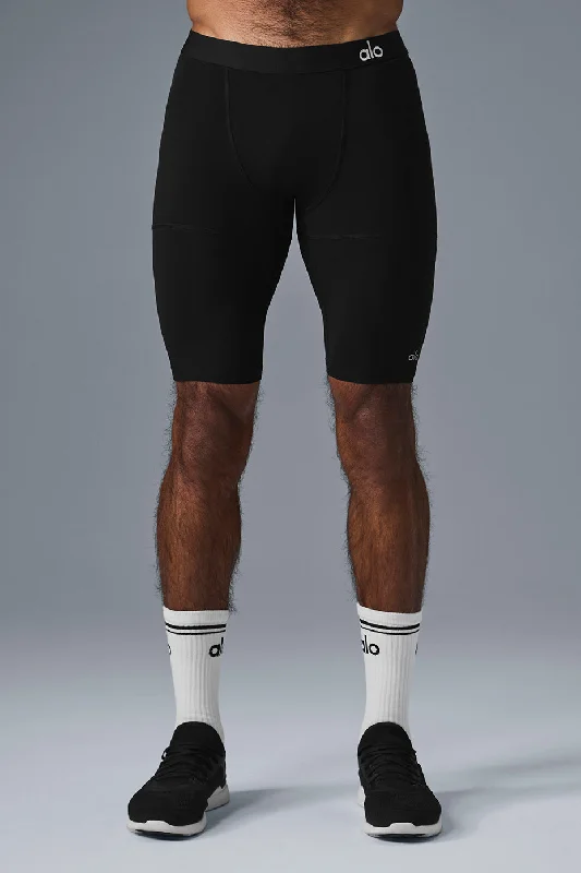 Men's pastel - colored cotton shorts for a spring - friendly outfit 9" Flight Compression Short - Black Men's pastel - colored cotton shorts for a spring - friendly outfit 9" Flight Compression Short - Black