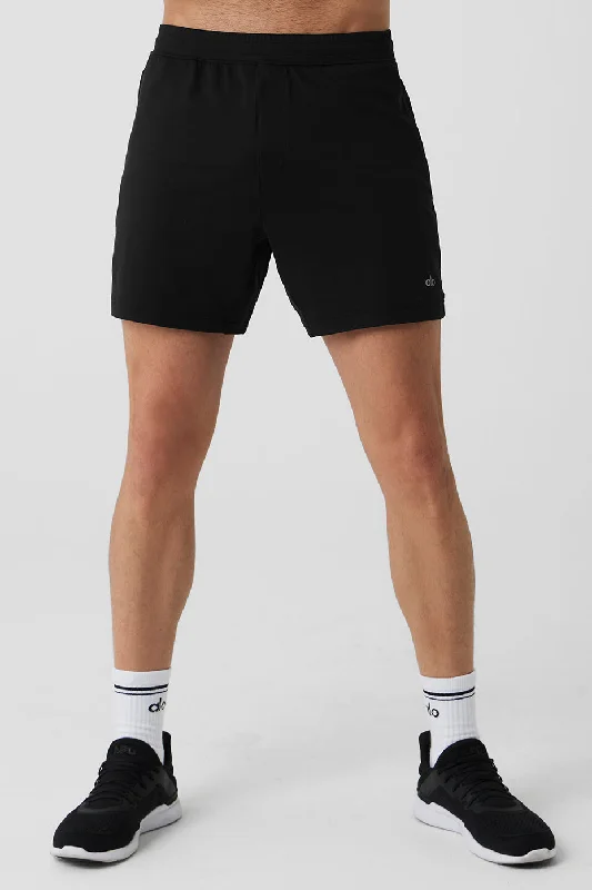 Men's floral print silk blend shorts for a unique night - out look 7" Conquer React Performance Short - Black Men's floral print silk blend shorts for a unique night - out look 7" Conquer React Performance Short - Black