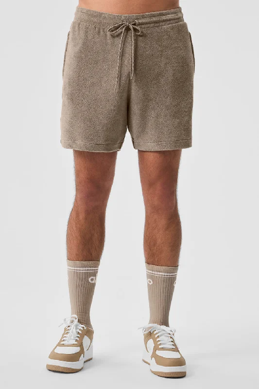 Men's adjustable - length convertible shorts for versatile use 7" Coastal Terry Short - Gravel Men's adjustable - length convertible shorts for versatile use 7" Coastal Terry Short - Gravel