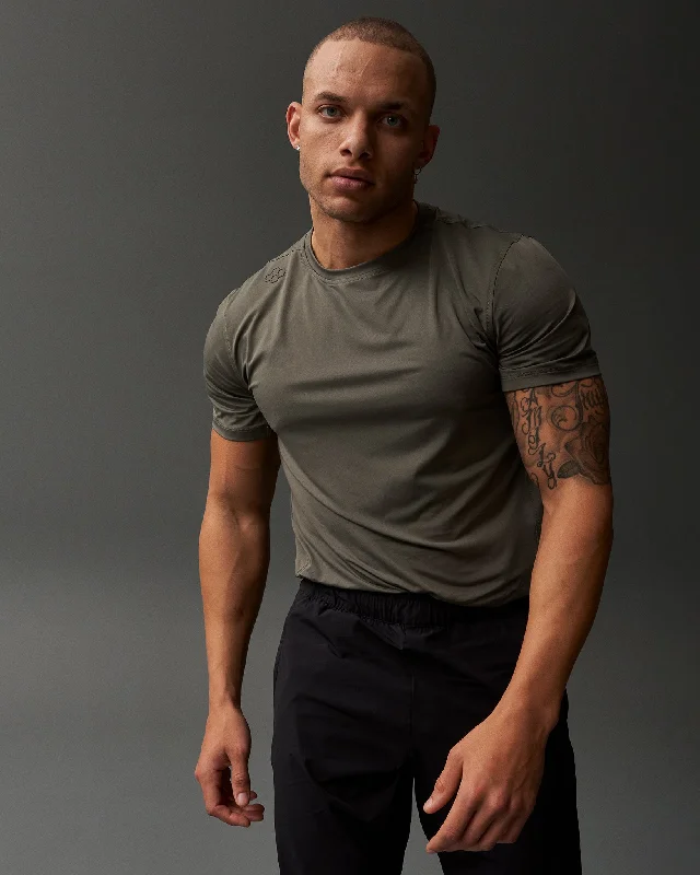 Men's long - sleeve henley t - shirts with button - down placketsRUDIS Performance Stretch T-Shirt - Dark Olive Men's long - sleeve henley t - shirts with button - down placketsRUDIS Performance Stretch T-Shirt - Dark Olive