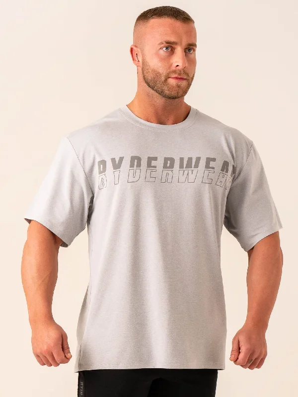 Men's polo t - shirts with a contrast collar for a preppy lookSoft Tech Oversized T-Shirt - Grey Marl Men's polo t - shirts with a contrast collar for a preppy lookSoft Tech Oversized T-Shirt - Grey Marl
