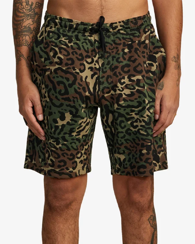 Men's checkered pattern wool shorts for a stylish winter layering option Sport IV 19" Shorts - Animal Camo Men's checkered pattern wool shorts for a stylish winter layering option Sport IV 19" Shorts - Animal Camo