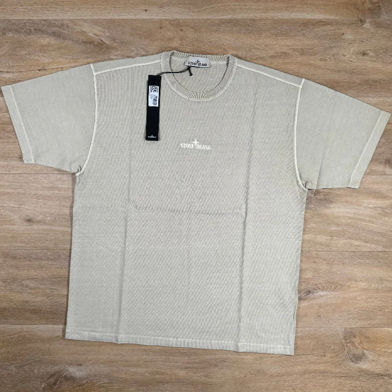 Men's mock - neck t - shirts with a modern and sleek styleStone Island Old Effect Cotton T-Shirt in Plaster Men's mock - neck t - shirts with a modern and sleek styleStone Island Old Effect Cotton T-Shirt in Plaster