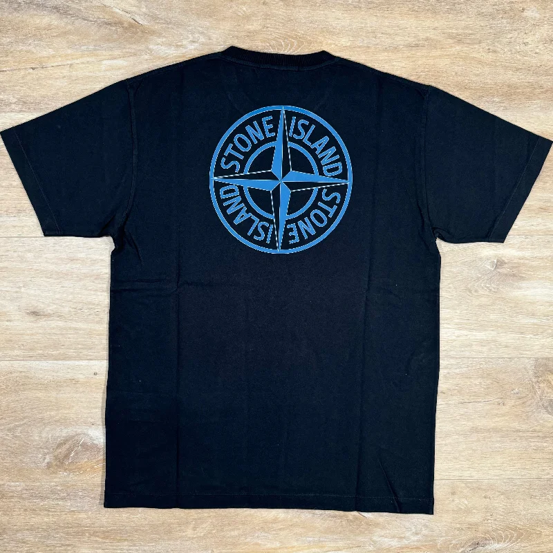Men's v - neck muscle t - shirts for a body - building aestheticStone Island Reverse Graphic Logo T-Shirt in Black Men's v - neck muscle t - shirts for a body - building aestheticStone Island Reverse Graphic Logo T-Shirt in Black