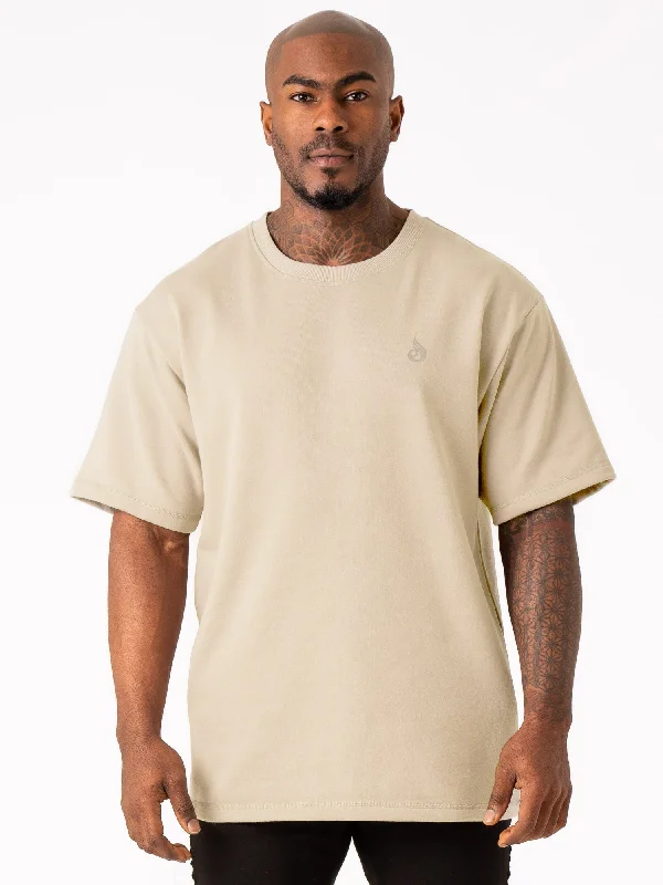 Men's eco - friendly recycled t - shirts for sustainable fashion choicesThrowback Fleece Oversized T-Shirt - Stone Men's eco - friendly recycled t - shirts for sustainable fashion choicesThrowback Fleece Oversized T-Shirt - Stone